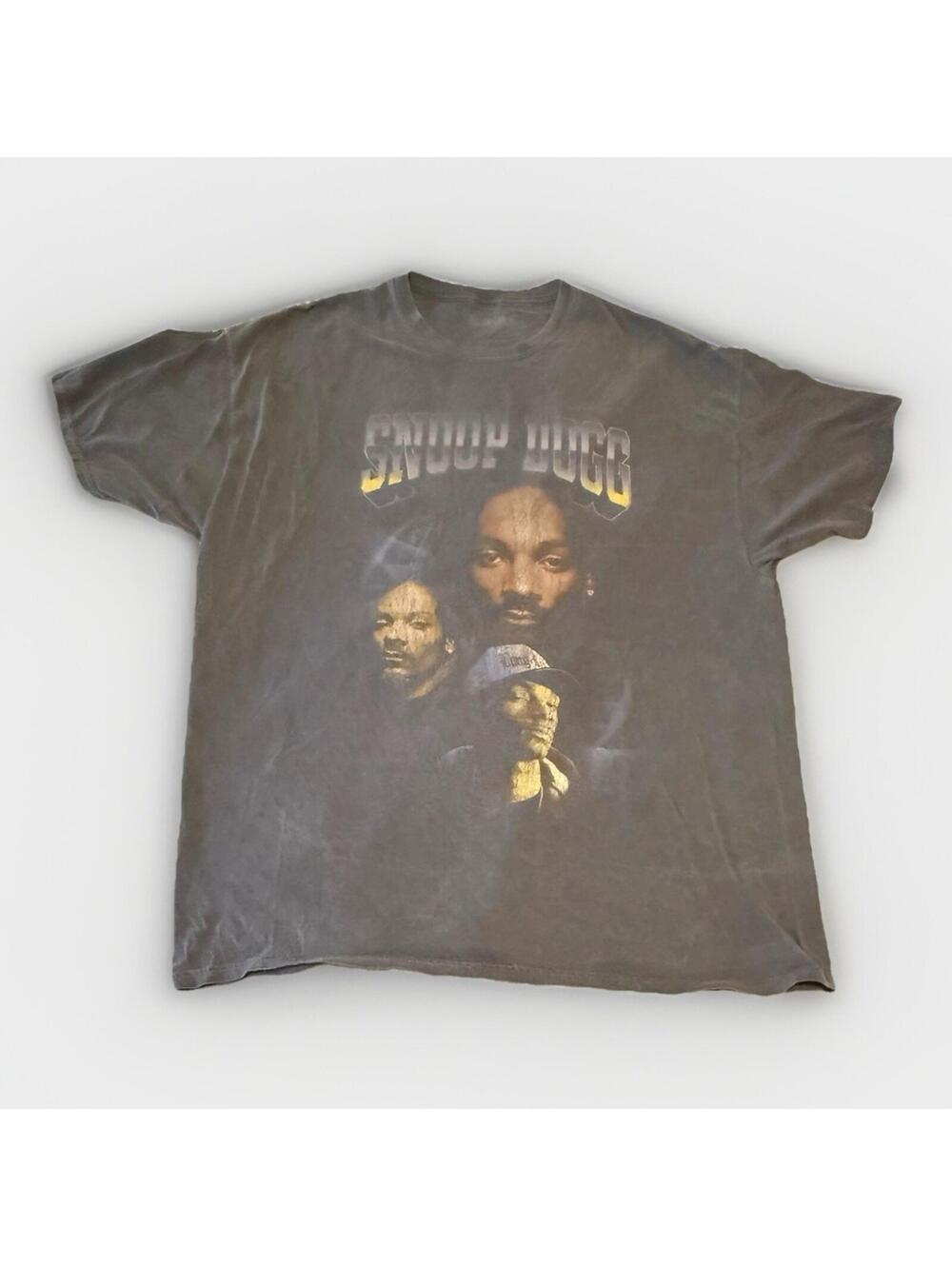 Snoop Dogg Graphic T-shirt Men’s “One Size” Fits Like An XL Short Sleeve